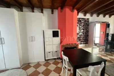 Casa in affitto, Via dei Fabbri, Milano