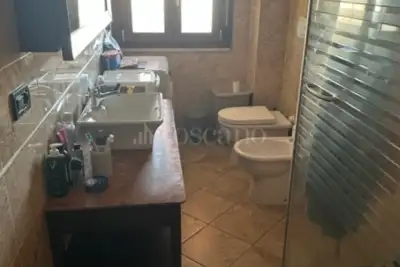 Casa in vendita, Via Roma, Pomezia