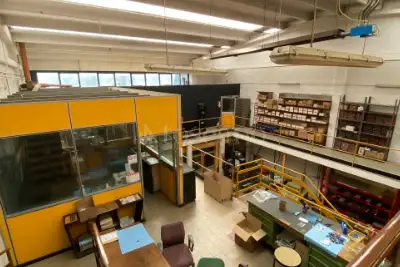 Capannone in vendita, Via G. di Vittorio, Peschiera Borromeo