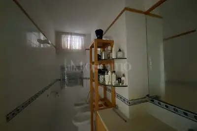 Casa in vendita, Via Roberto da Bari, Bari