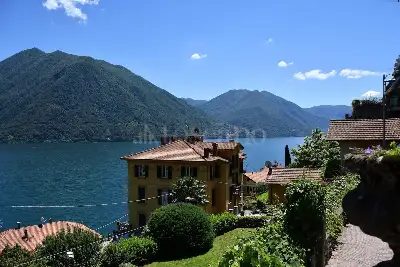 Casa Indipendente in vendita, Via Schignano, Argegno