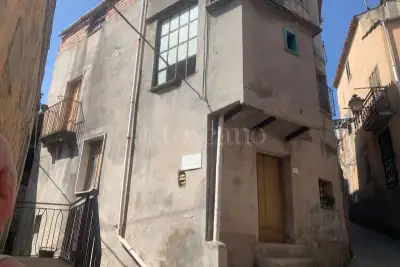 Casa Indipendente in vendita, Via Garibaldi, Davoli