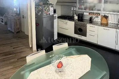 Casa in vendita, Via Angiolo Badiani , Prato