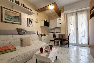 Casa in vendita, Via Bari, Milano