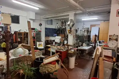 Magazzino in vendita, Via Paolo Bovi Campeggi, Bologna