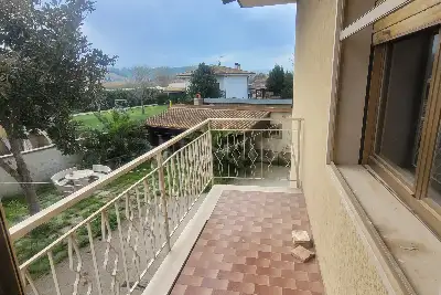 Casa Indipendente in vendita, Via Le Piane, Collecorvino