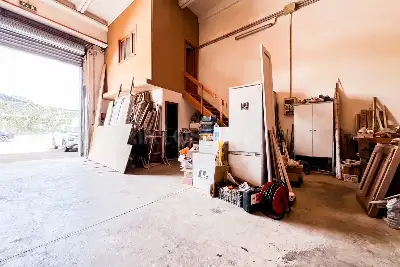 Capannone in vendita, Via Namibia, Olbia