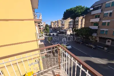 Casa in vendita, Via Roma, Pomezia