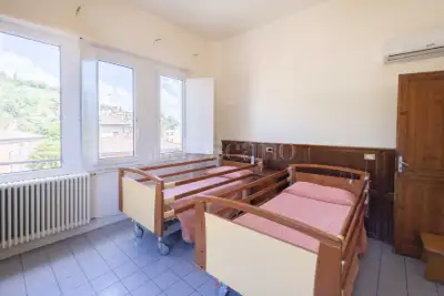 Villa in vendita, Via San Mamolo, Bologna