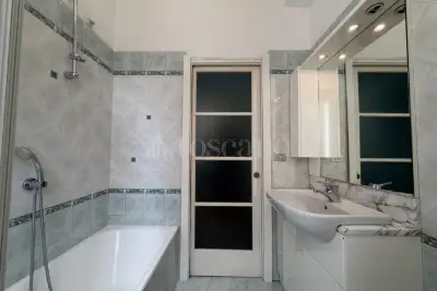 Casa in affitto, Via dei Tulipani, Milano