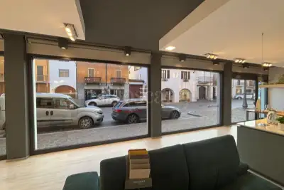 Negozio in vendita, Via Ginetta Caccianotti, Biandrate
