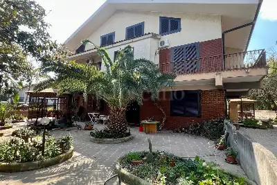 Villa in vendita, Via delle Querce, Gravina di Catania