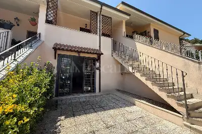 Villino a Schiera in vendita, Via Solarussa, Fiumicino