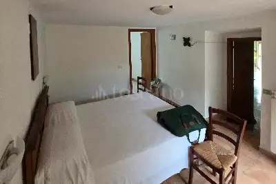 Casa Indipendente in vendita, Contrada Chioviano Basso 103, Bisenti