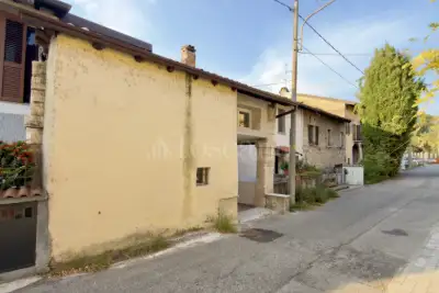 Casa in vendita, Via Chioderolo, Brescia