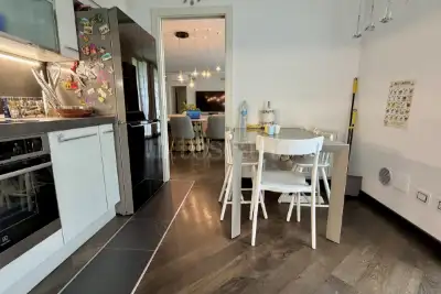 Villino a Schiera in vendita, Via Giuseppe de Finetti, Milano