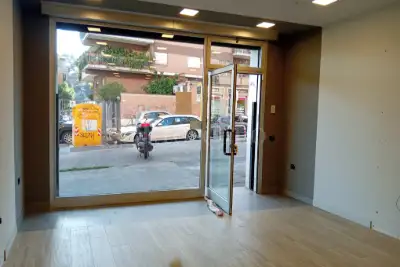 Negozio in affitto, Via Flaminia, Roma