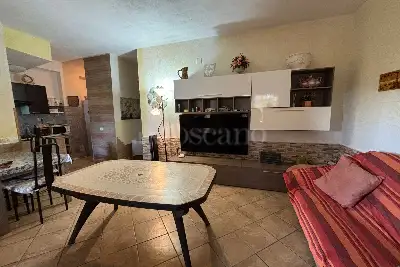 Villino a Schiera in vendita, Viale delle Mimose, Sellia Marina