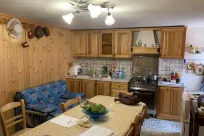Casa Indipendente in vendita, Via Cona, Serrastretta