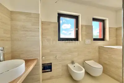 Villa in vendita, Località Lizzara Vecchia, Peschiera del Garda
