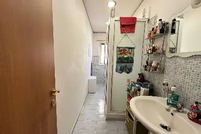 Casa in vendita, Via Nizzeti, Valverde