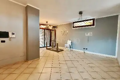 Villa Plurifamiliare in vendita, Via Anagnina, Roma