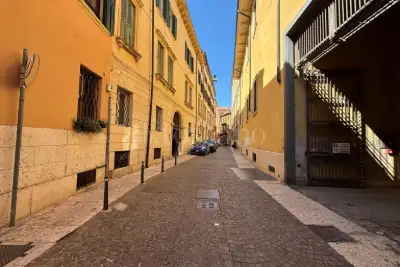 Casa in vendita, Via Fratta, Verona
