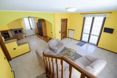 Villa in vendita, Via Gaetano Casati, Besana in Brianza