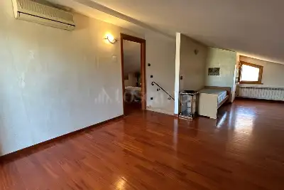 Villa in vendita, Via delle Nespole, Roma