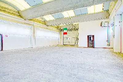 Capannone in vendita, Via Tarca, Lavena Ponte Tresa