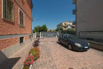 Casa in vendita, Via Comiso, Roma