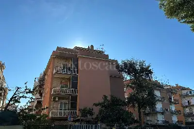 Magazzino in vendita, Viale della Bella Villa, Roma