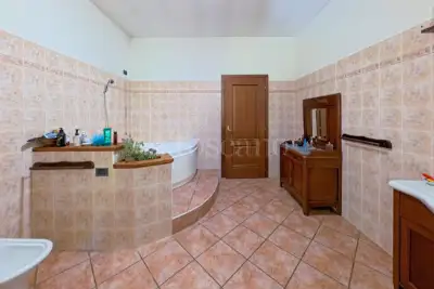 Casa Indipendente in vendita, Via Provinciale, Marchirolo