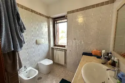 Villa in vendita, Via Bresimo, Roma