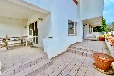 Villa in vendita, Via Gabriele D'Annunzio, Anzio