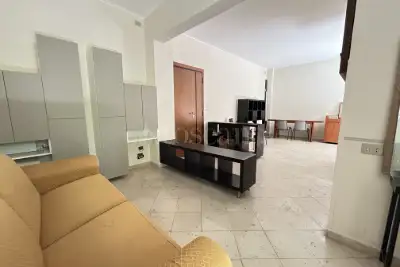 Casa in vendita, Via Guido Guinizelli, Roma