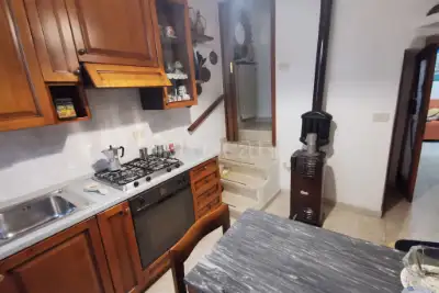 Villino a Schiera in vendita, Via Roma, Redavalle