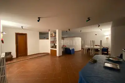 Villa in vendita, Via Napoli, Bari