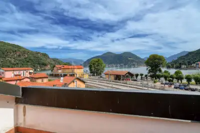 Casa in vendita, Via Fratelli Bertolla, Porto Ceresio