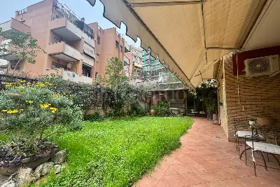 Casa in vendita, Via Franco Sacchetti, Roma