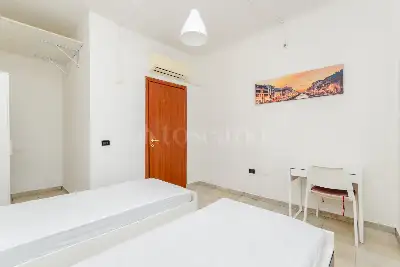 Casa in vendita, Via Luigi Porro Lambertenghi, Milano