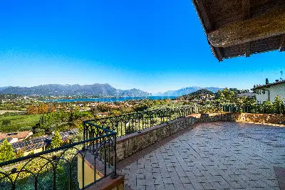 Villa in vendita, Viale Rimembranza, Manerba del Garda