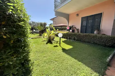 Villa Bifamiliare in vendita, Via Mantegna, Pomezia