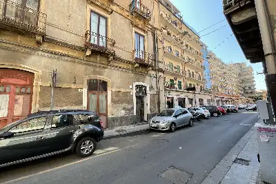 Casa Indipendente in vendita, Via Canfora, Catania