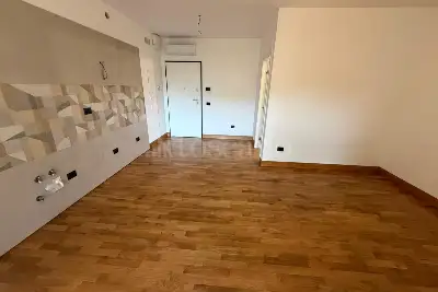 Casa in vendita, Via Sorelle Radecchi, Roma