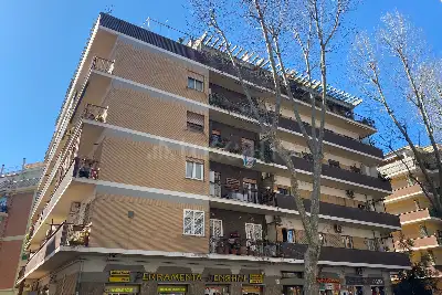 Casa in vendita, Corso Duca di Genova, Roma