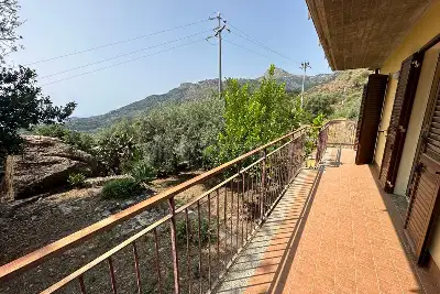 Villino a Schiera in vendita, Strada Provinciale 13, Gallodoro