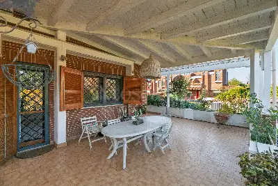 Villino a Schiera in vendita, Via Cardinale Giacomo Lercaro , Roma
