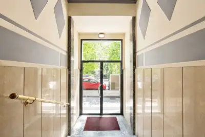 Casa in vendita, Via Sebastiano Veniero, Milano