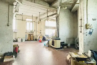 Palazzo in vendita, Via Luigi Apollonio, Brescia